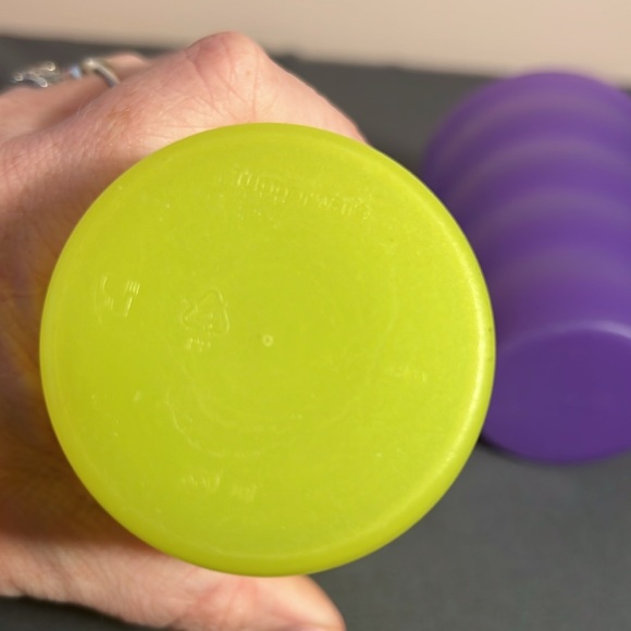 Tupperware Impressions Cups Plastic Tumblers 330ml Set of 2 3218A Purple Yellow - Picture 3 of 6